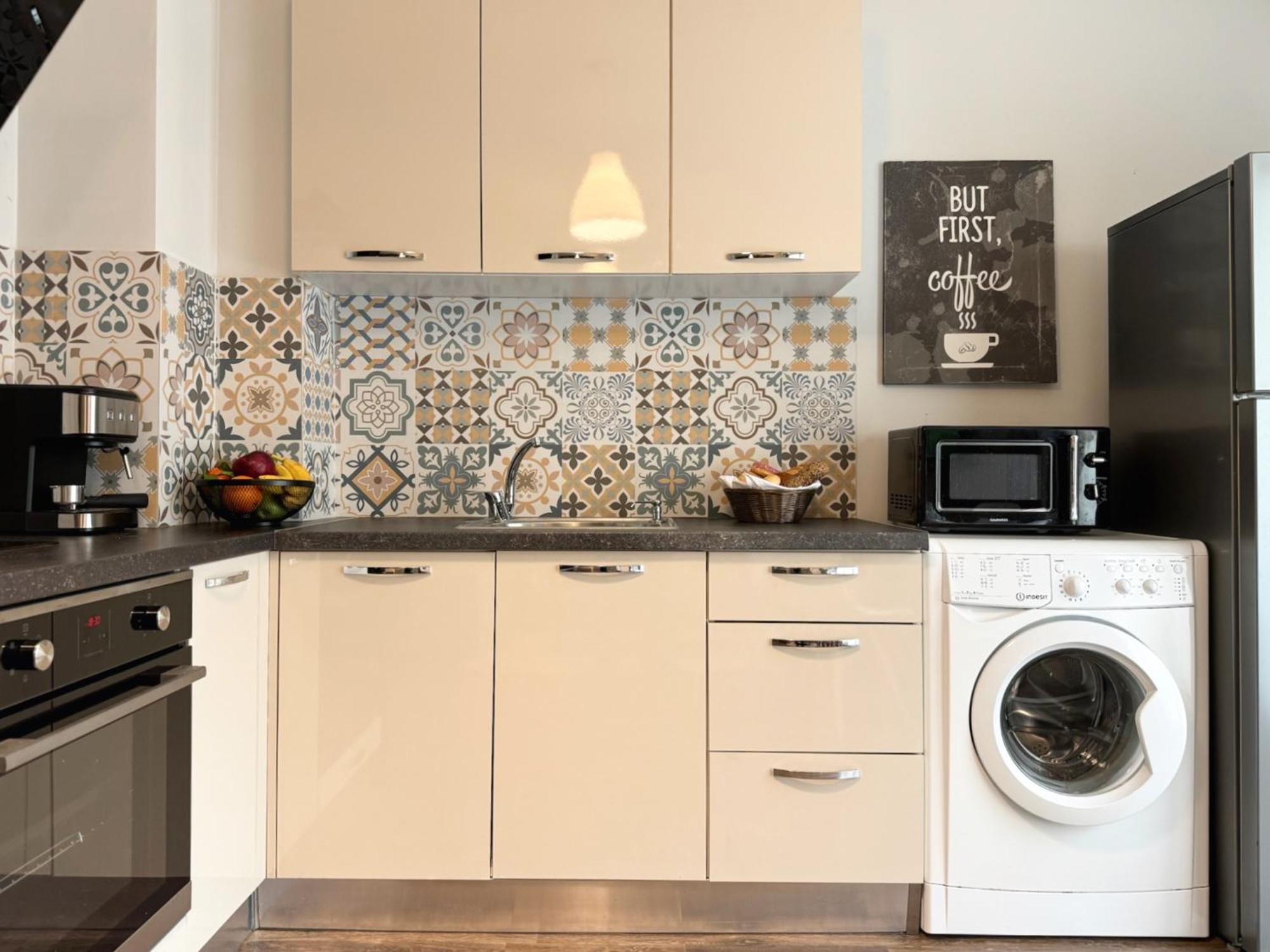 Top Centre Plovdiv Apt. With Parking For 4 Guests Екстериор снимка